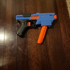 Nerf Blue and Orange Blaster with Black Handle